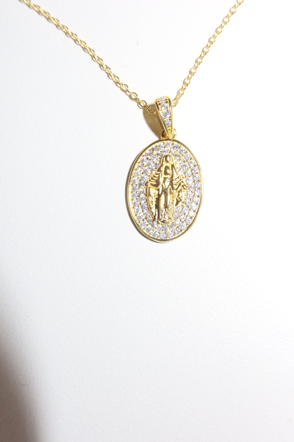 Collana madonna pavè