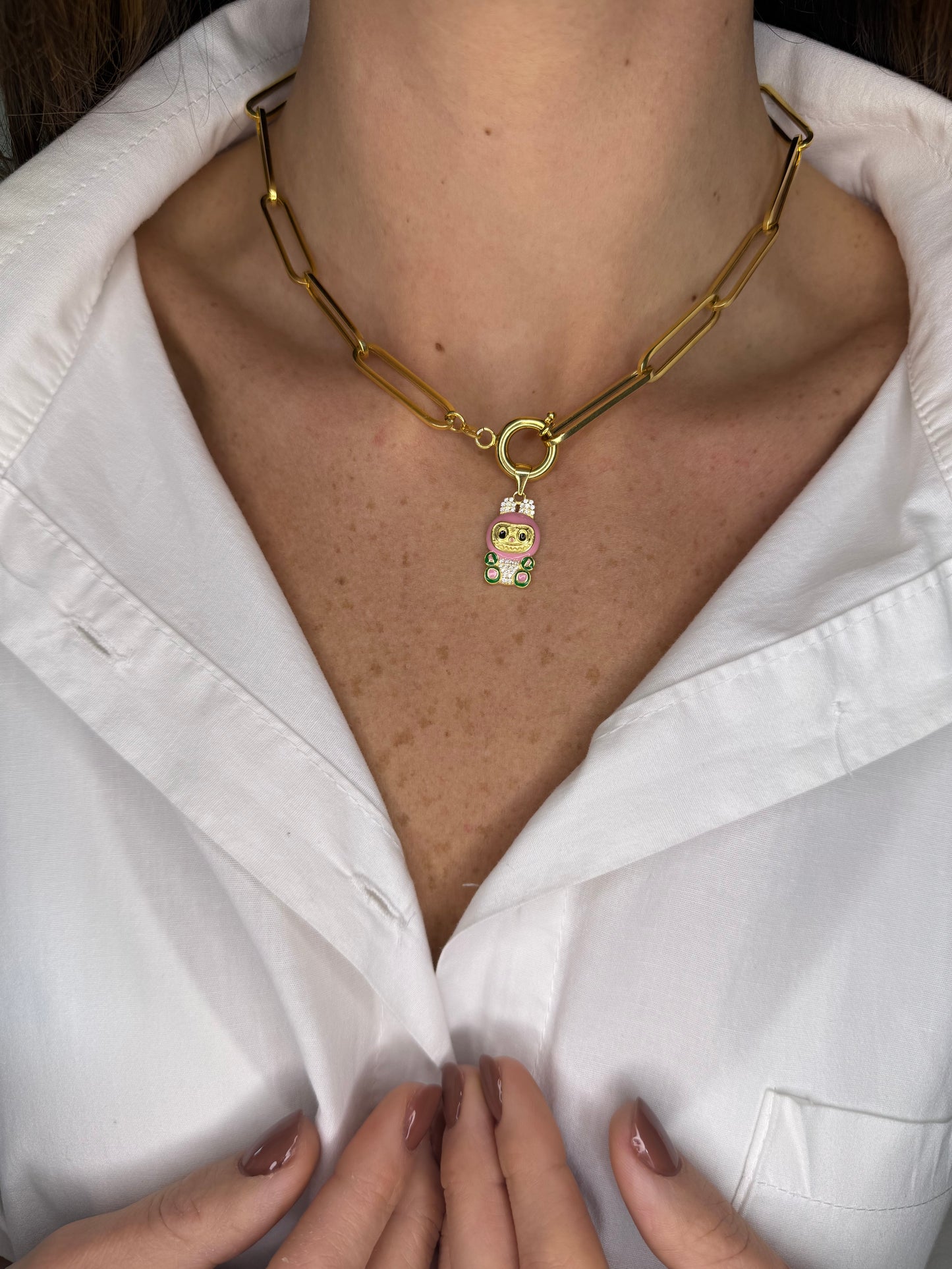 COLLANA LABUBU CON MAGLIA BISCOTTO