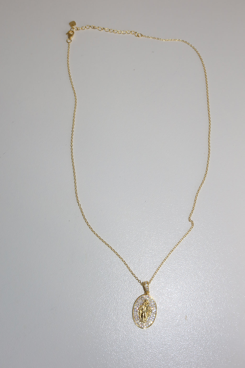 Collana madonna pavè