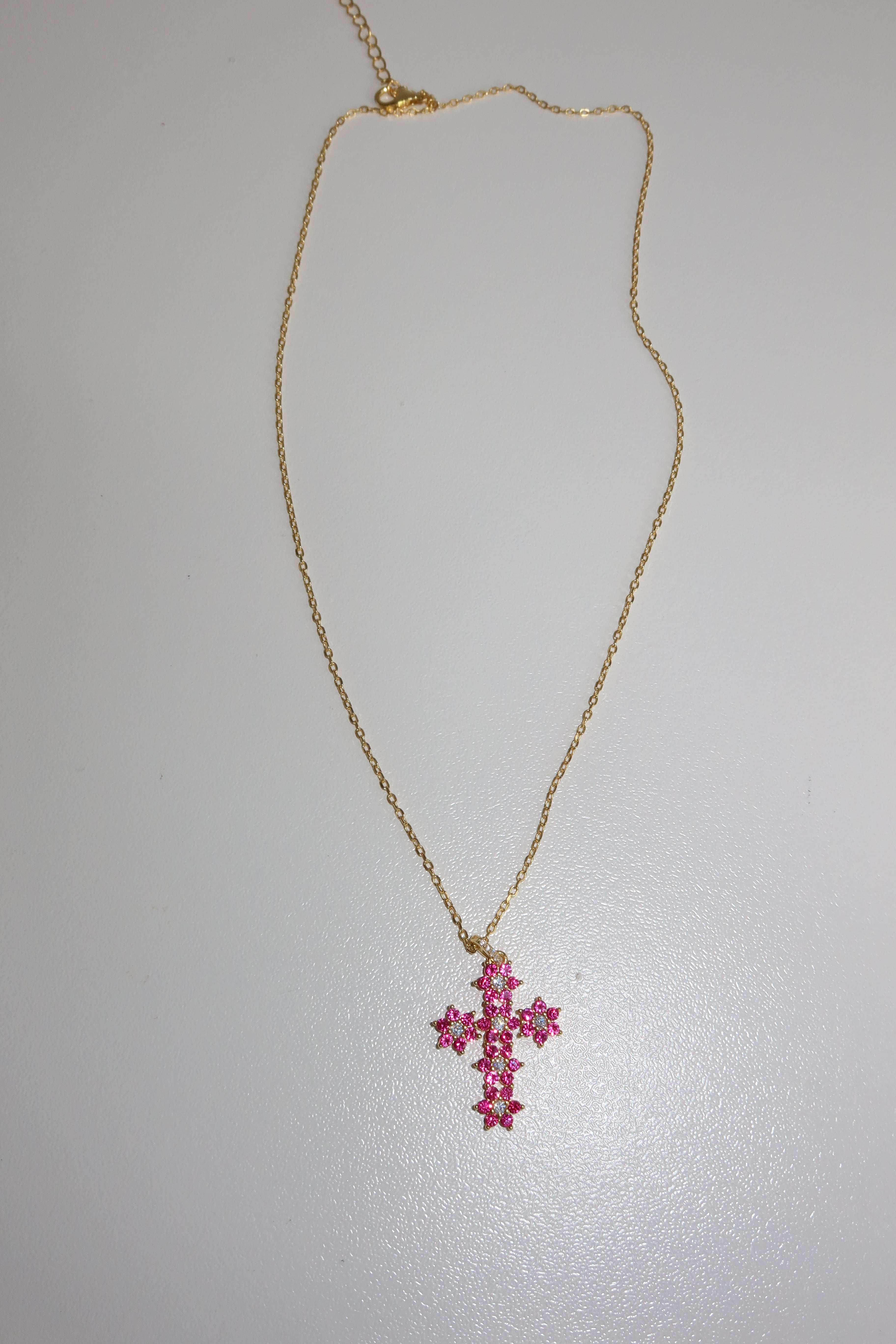 Collana Croce Ruby Bloom