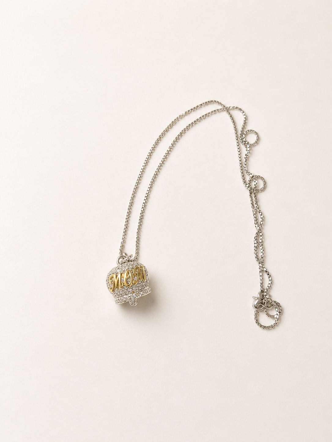 Collana MOM charm Pavé